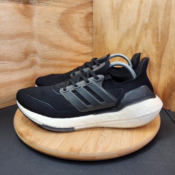 Adidas Ultraboost 21 - Picture 4 of 10